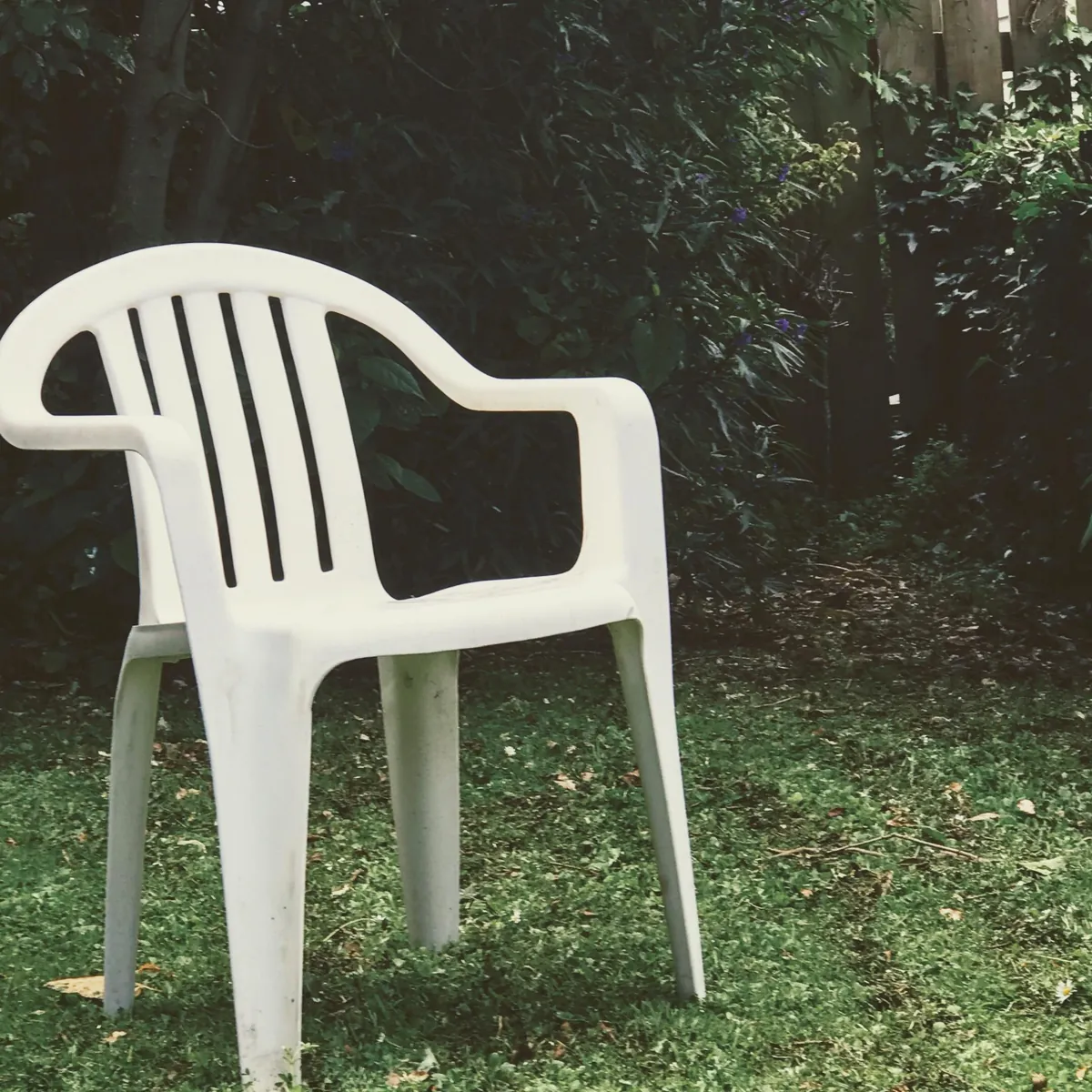 Monobloc Chair