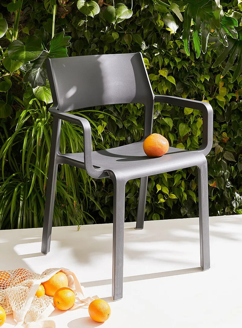 Monobloc Chair